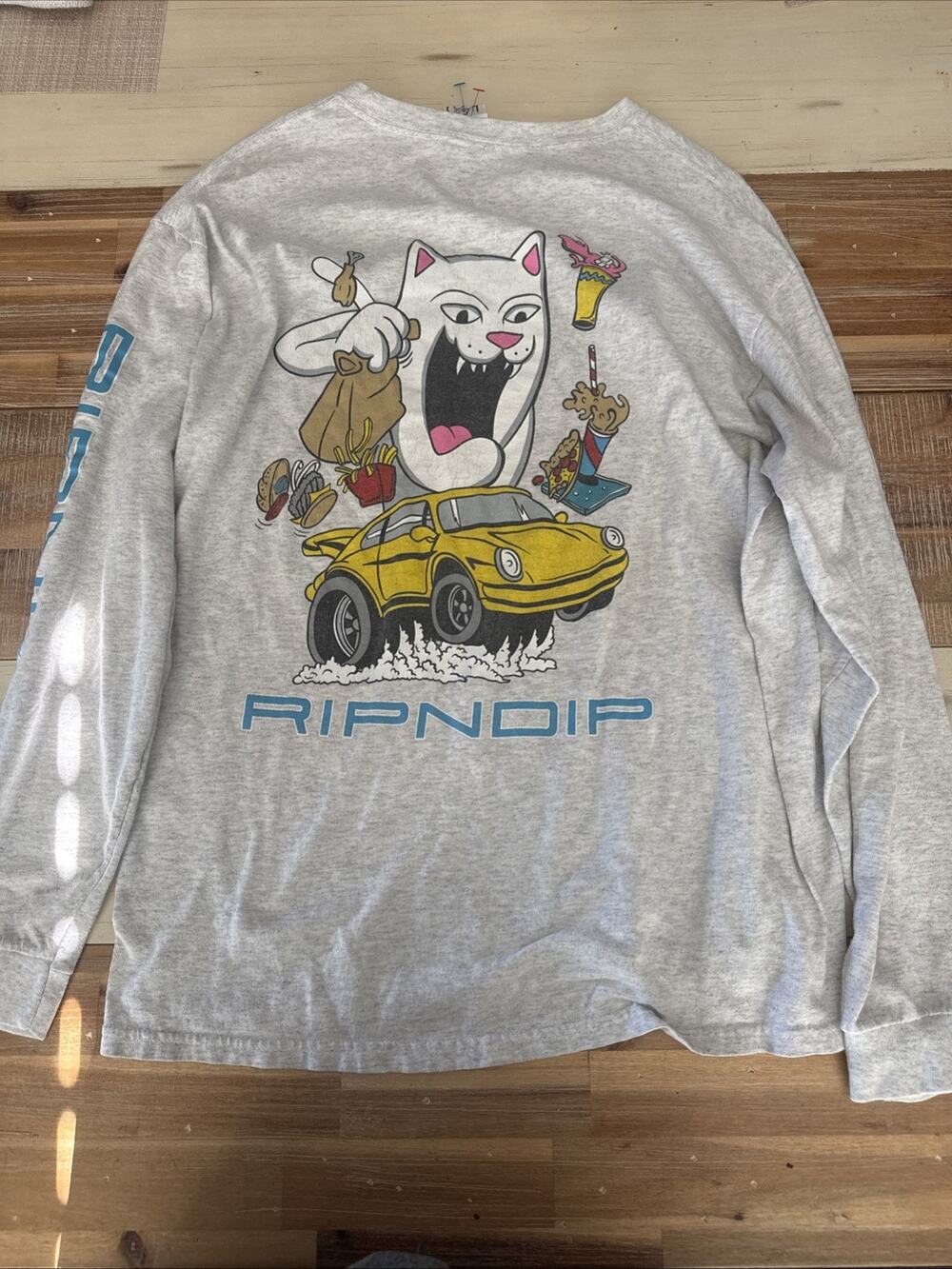 Ripndip T-shirt Men’s Medium Graphic Cat Pink Funny Print On Sleeves